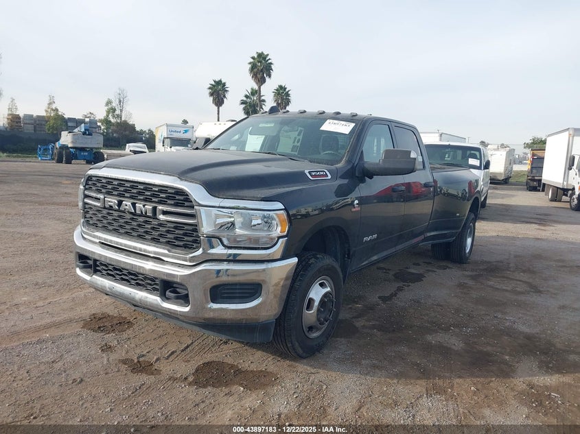 2022 Ram 3500 Tradesman 4X4 8' Box