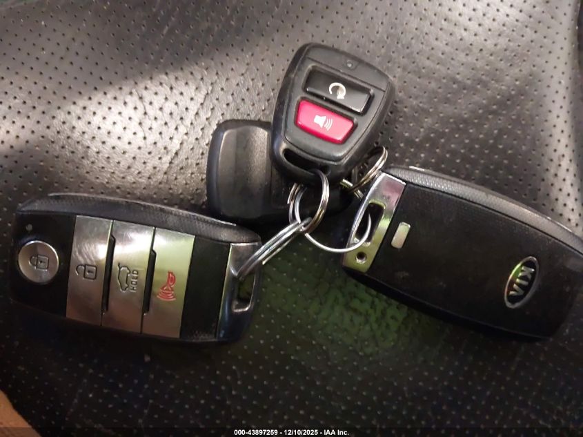 2015 Kia Sorento Limited V6 VIN: 5XYKW4A7XFG610291 Lot: 43897259