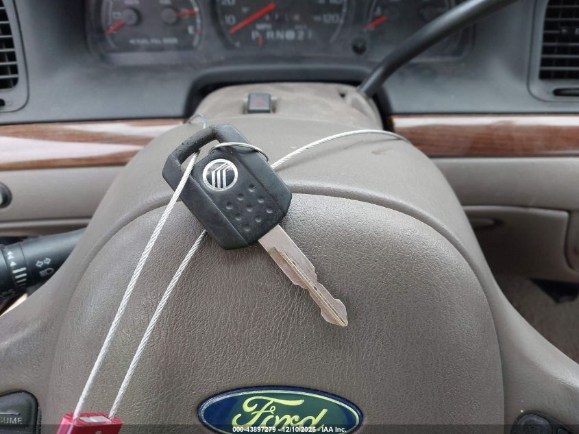 2003 Ford Crown Victoria Lx VIN: 2FAFP74W43X192631 Lot: 43897279