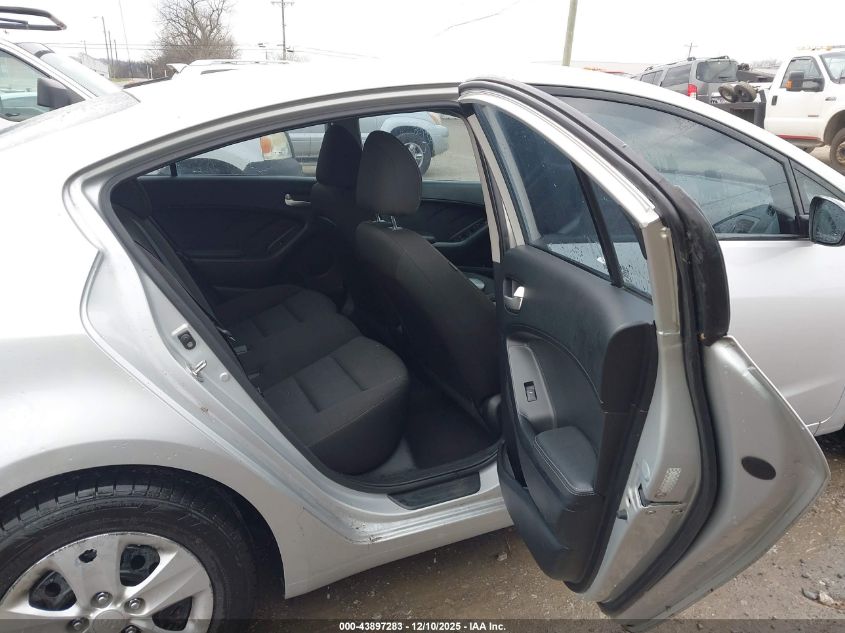 2017 Kia Forte Lx VIN: 3KPFK4A72HE049159 Lot: 43897283