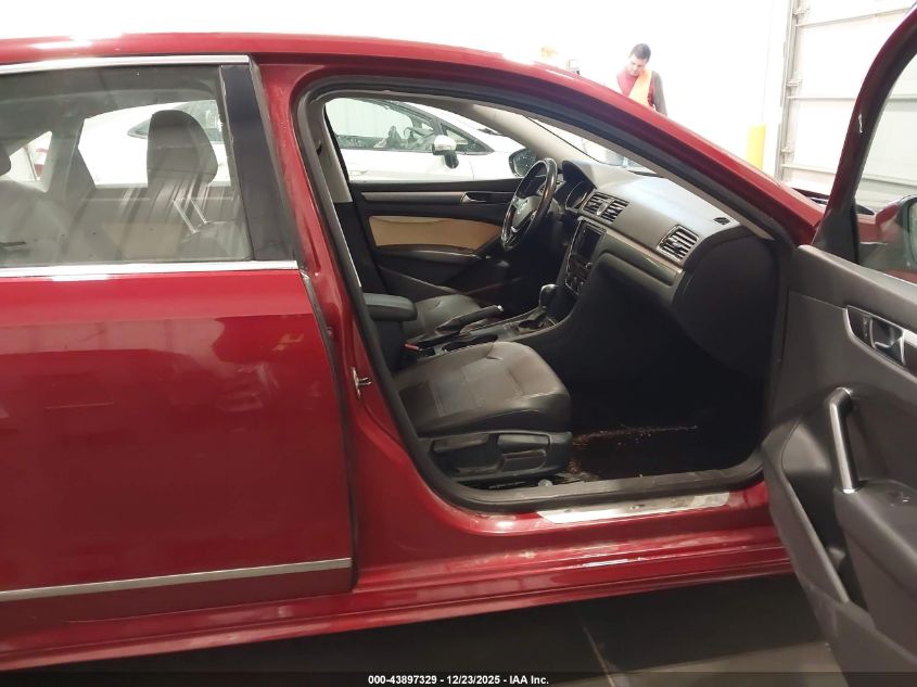 2017 Volkswagen Passat 1.8T R-Line