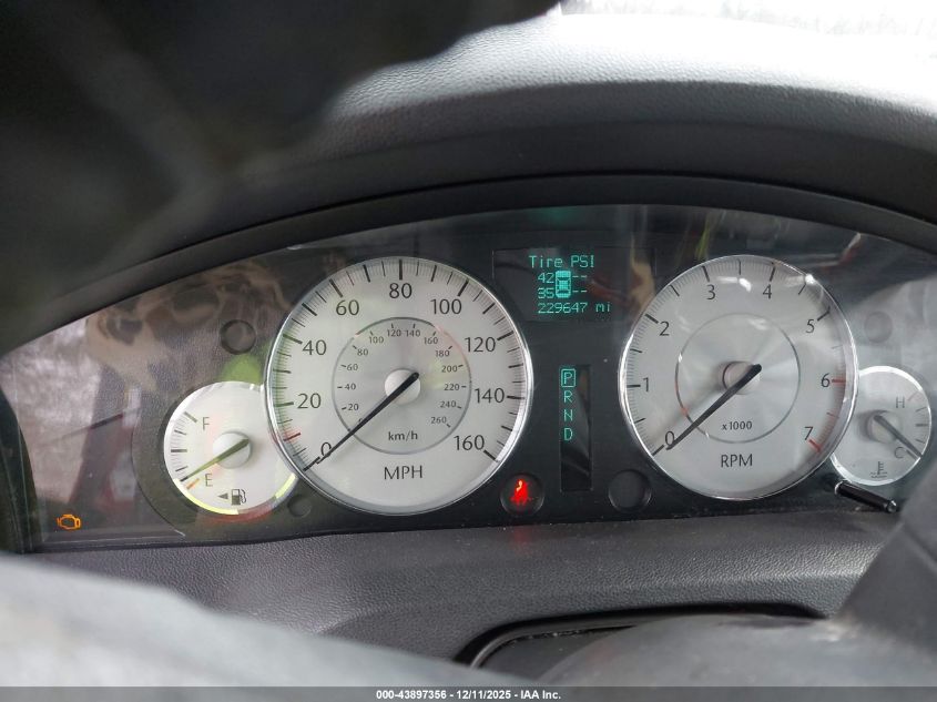 2009 Chrysler 300C Hemi VIN: 2C3LA63T69H529677 Lot: 43897356