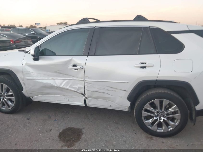 2024 Toyota Rav4 Xle Premium VIN: 2T3C1RFV2RW326389 Lot: 43897377