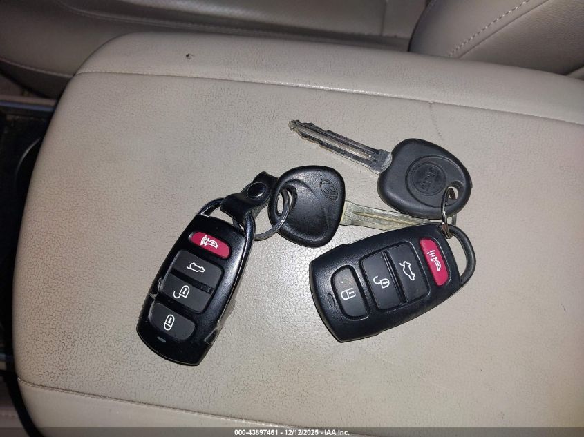 2007 Hyundai Veracruz Gls/Limited/Se VIN: KM8NU73C67U017716 Lot: 43897461