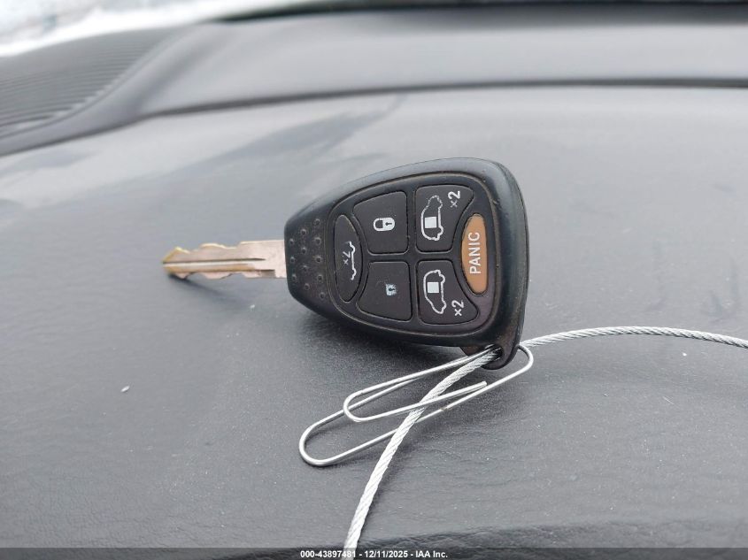 2005 Dodge Grand Caravan Sxt VIN: 2D4GP44L15R492608 Lot: 43897481