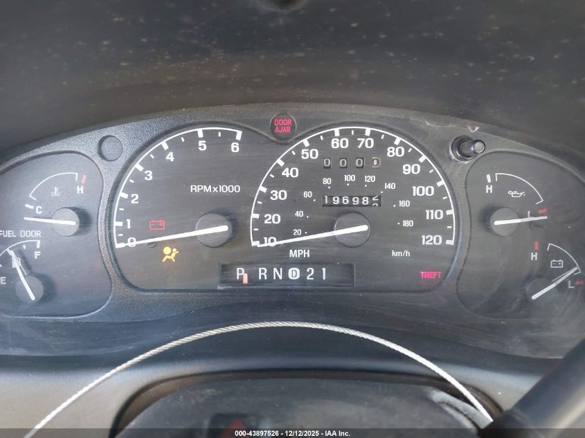 2000 Ford Explorer Xls VIN: 1FMDU62X3YZA13900 Lot: 43897526