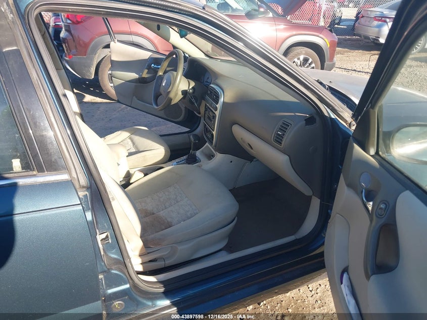 1G8JD54R74Y521264 2004 SATURN LW photo no. 5