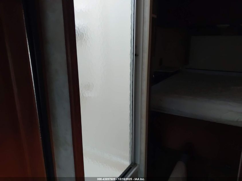 2012 Ford E-450 Cutaway VIN: 1FDXE4FS8CDA78034 Lot: 43897609