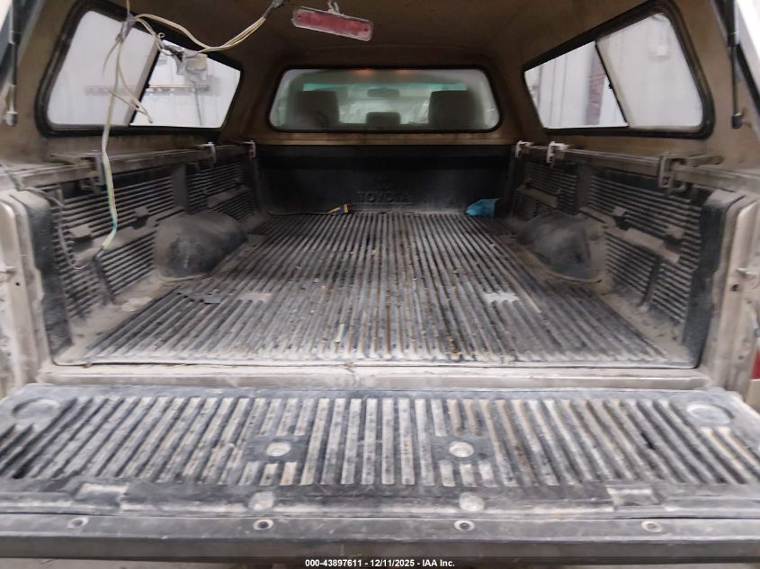 2005 Toyota Tundra Base V8 VIN: 5TBJT32185S456862 Lot: 43897611