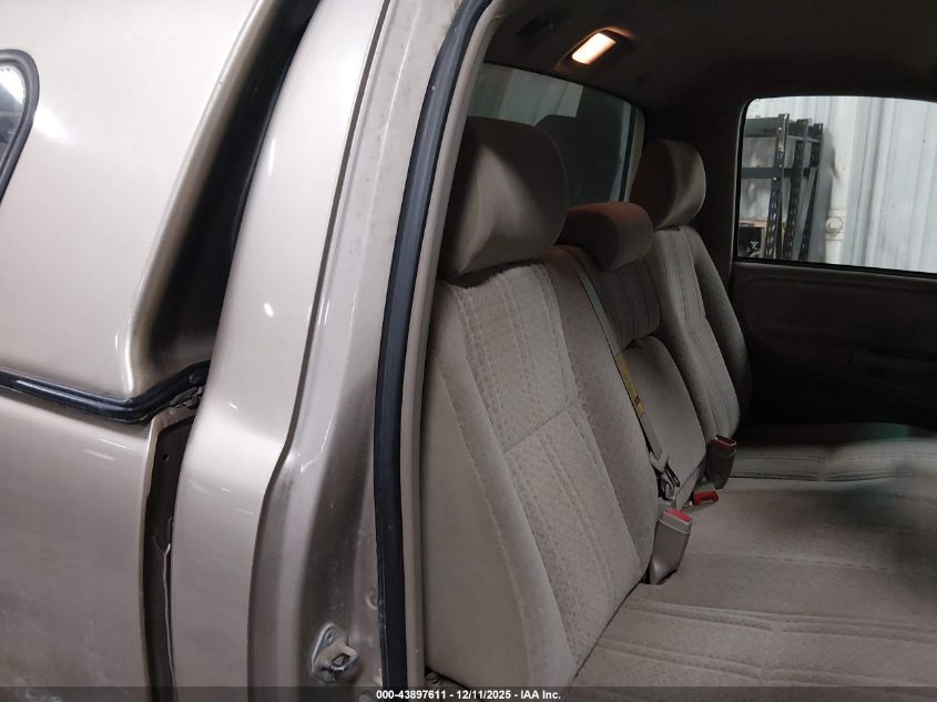 2005 Toyota Tundra Base V8 VIN: 5TBJT32185S456862 Lot: 43897611