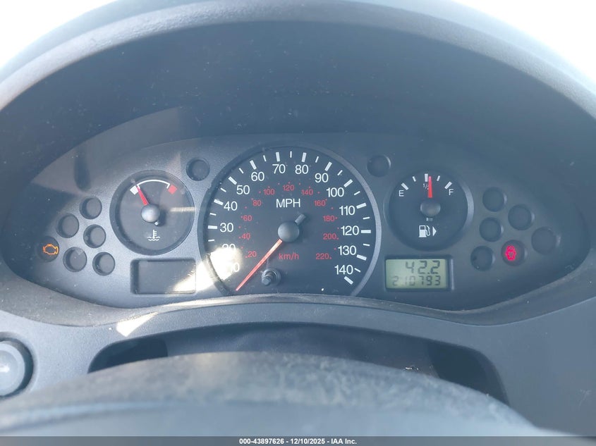 1FAHP34NX6W257586 2006 FORD FOCUS photo no. 7