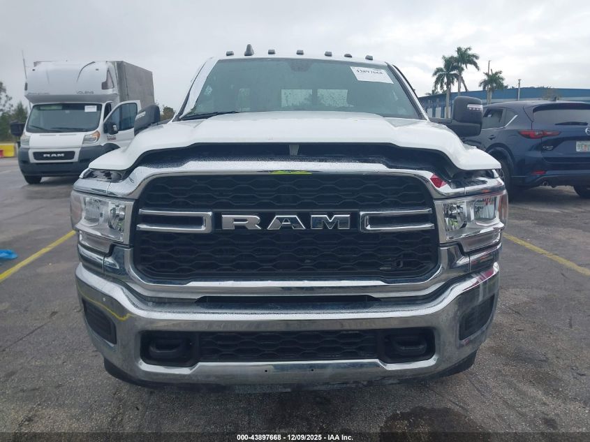 2024 Ram 3500 Tradesman 4X4 8' Box VIN: 3C63RRGL5RG360548 Lot: 43897668