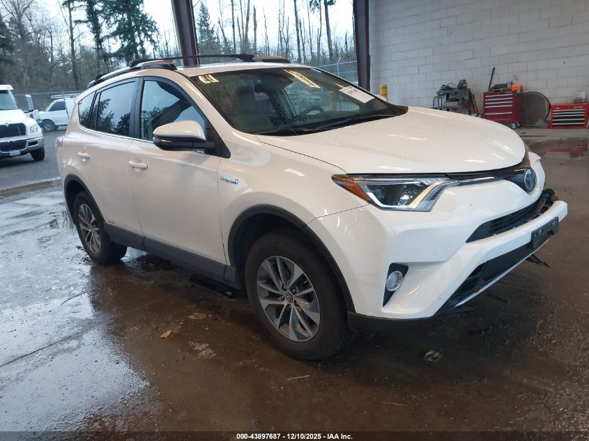 TOYOTA RAV4 HYBRID XLE