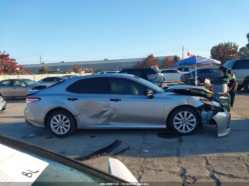 2019 Toyota Camry Le VIN: 4T1B11HK0KU180489 Lot: 43897723