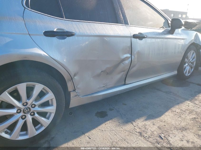 2019 Toyota Camry Le VIN: 4T1B11HK0KU180489 Lot: 43897723