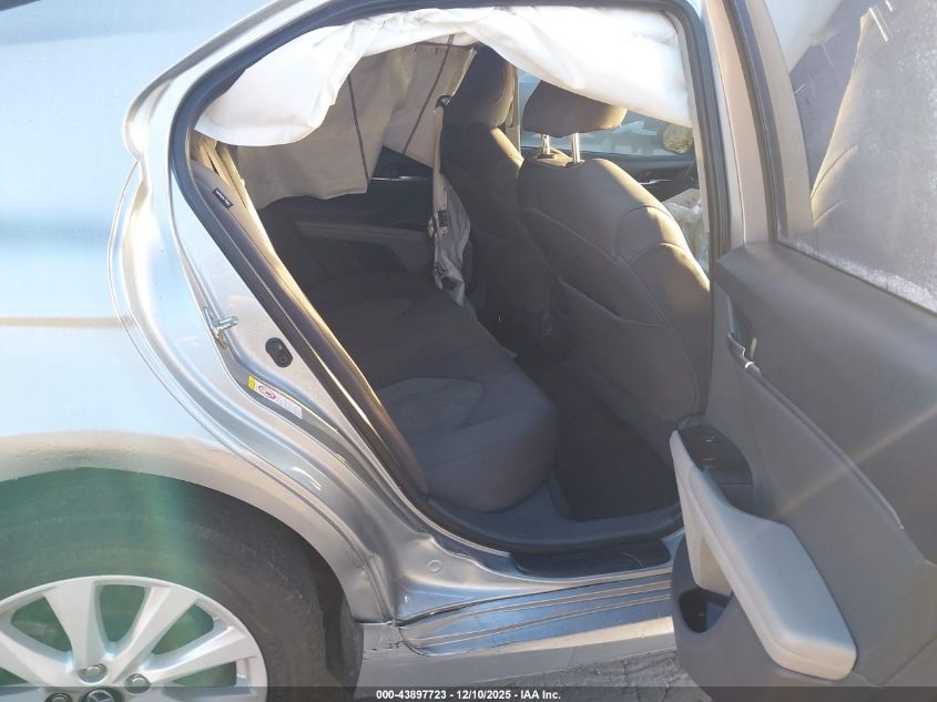 2019 Toyota Camry Le VIN: 4T1B11HK0KU180489 Lot: 43897723