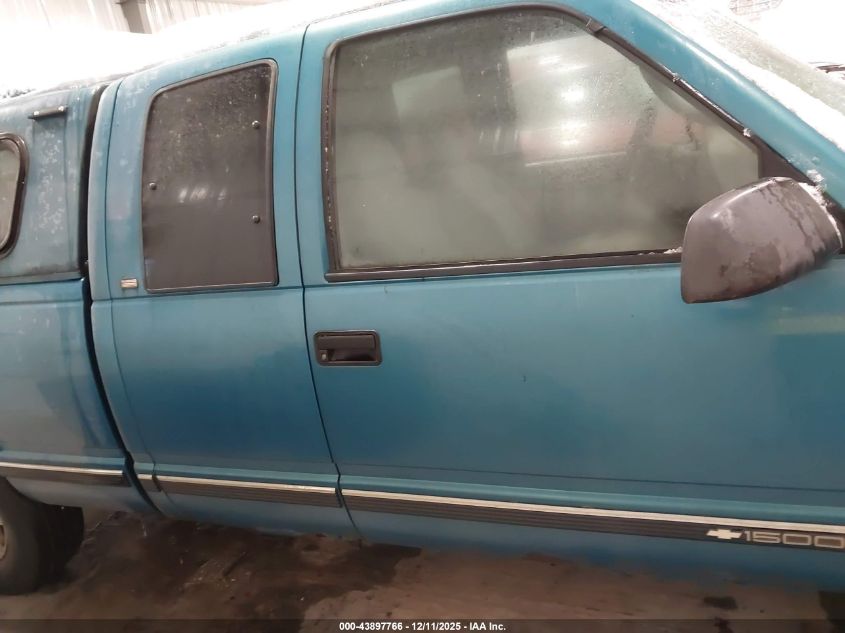 1997 Chevrolet Gmt-400 K1500 VIN: 2GCEK19R4V1261070 Lot: 43897766