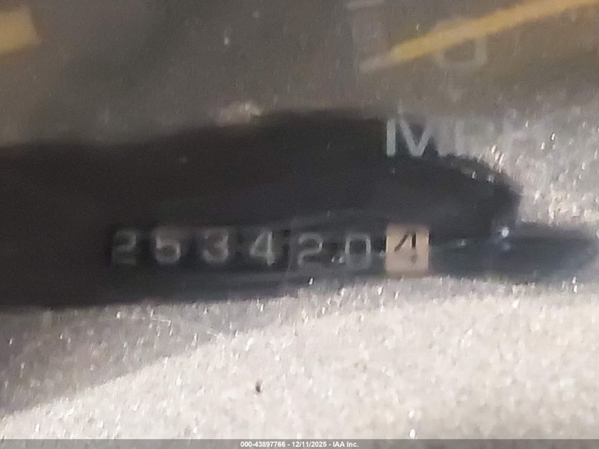 1997 Chevrolet Gmt-400 K1500 VIN: 2GCEK19R4V1261070 Lot: 43897766