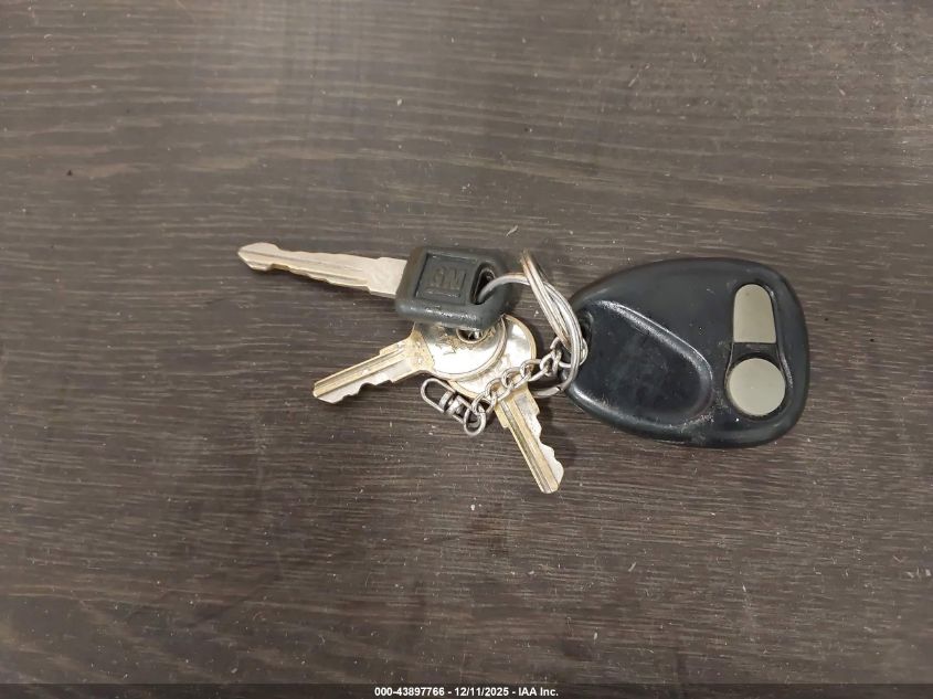 1997 Chevrolet Gmt-400 K1500 VIN: 2GCEK19R4V1261070 Lot: 43897766