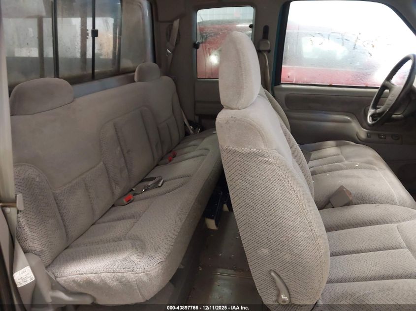 1997 Chevrolet Gmt-400 K1500 VIN: 2GCEK19R4V1261070 Lot: 43897766