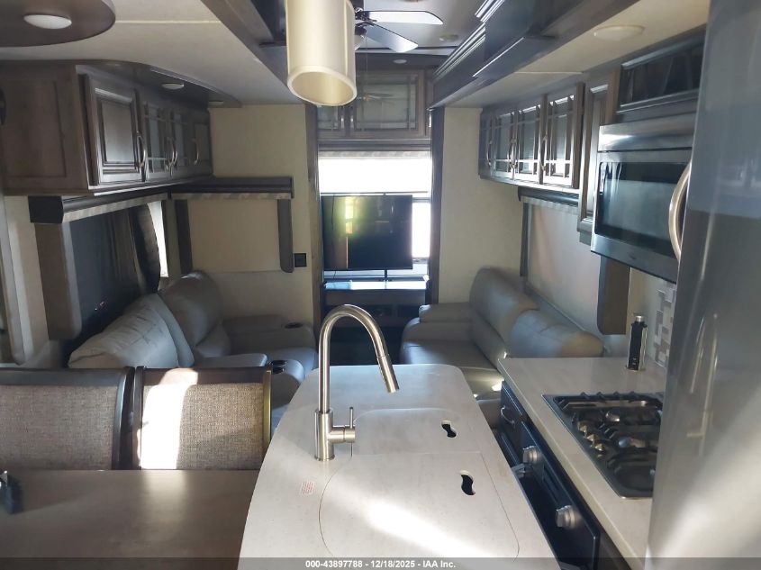 2018 Keystone Montana VIN: 4YDF31325J4703492 Lot: 43897788