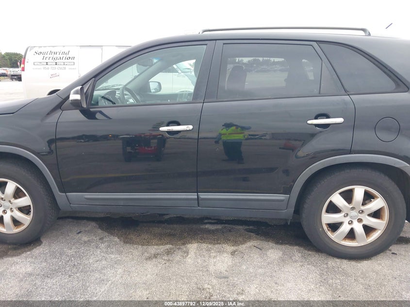 5XYKT4A25DG420327 2013 KIA SORENTO photo no. 12