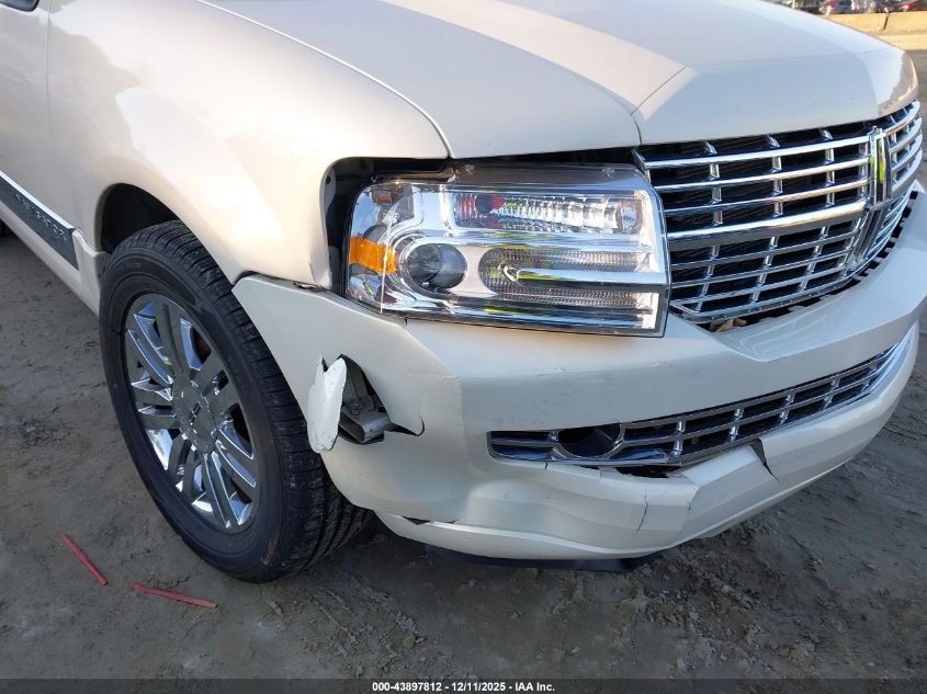 2007 Lincoln Navigator Ultimate VIN: 5LMFU27547LJ04052 Lot: 43897812