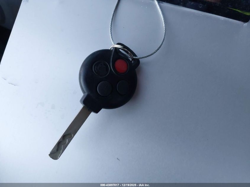 2008 Smart Fortwo Passion/Pure VIN: WMEEJ31X78K095559 Lot: 43897817