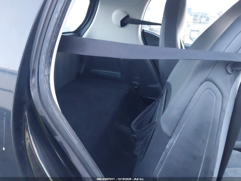 2008 Smart Fortwo Passion/Pure VIN: WMEEJ31X78K095559 Lot: 43897817