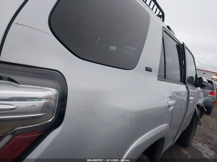 2020 Toyota 4Runner Sr5 Premium VIN: JTEBU5JR4L5794379 Lot: 43897837