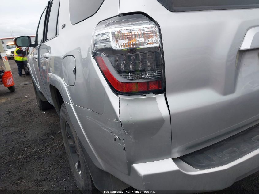 2020 Toyota 4Runner Sr5 Premium VIN: JTEBU5JR4L5794379 Lot: 43897837