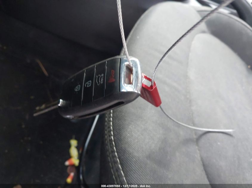 2018 Kia Soul + VIN: KNDJP3A54J7581572 Lot: 43897858