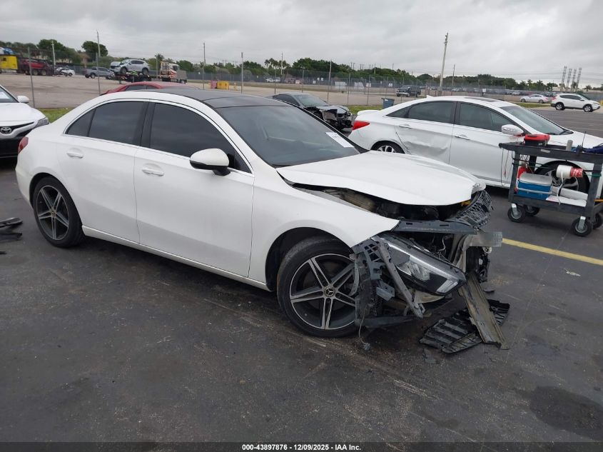 MERCEDES-BENZ A-CLASS A 220