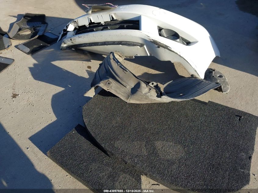 2010 Honda Fit Sport VIN: JHMGE8H46AC027949 Lot: 43897885