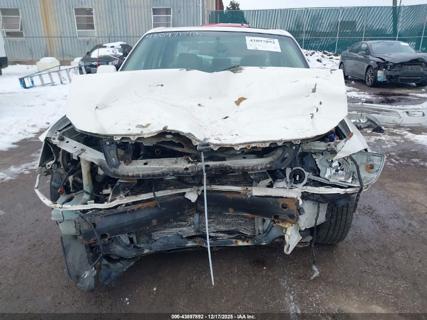 2002 Toyota Avalon Xls VIN: 4T1BF28B82U228599 Lot: 43897892