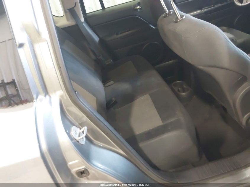 2011 Jeep Compass VIN: 1J4NT1FB5BD246222 Lot: 43897914