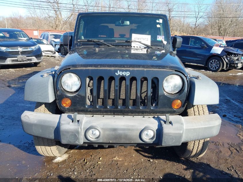 2013 Jeep Wrangler Sport VIN: 1C4AJWAG1DL563918 Lot: 43897972