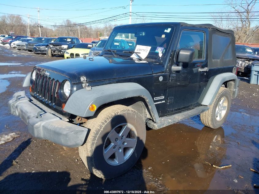 2013 Jeep Wrangler Sport VIN: 1C4AJWAG1DL563918 Lot: 43897972