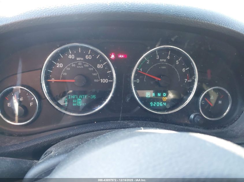 2013 Jeep Wrangler Sport VIN: 1C4AJWAG1DL563918 Lot: 43897972