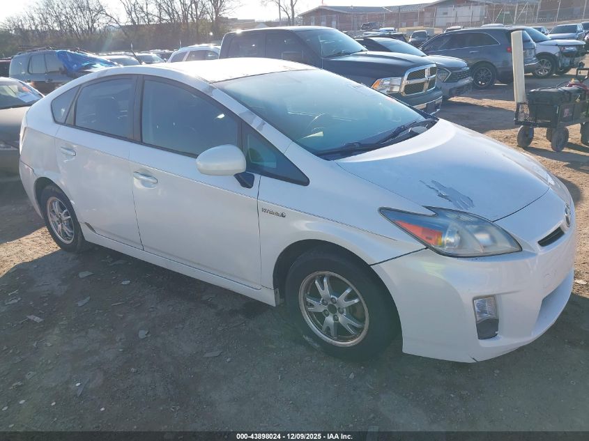 TOYOTA PRIUS IV