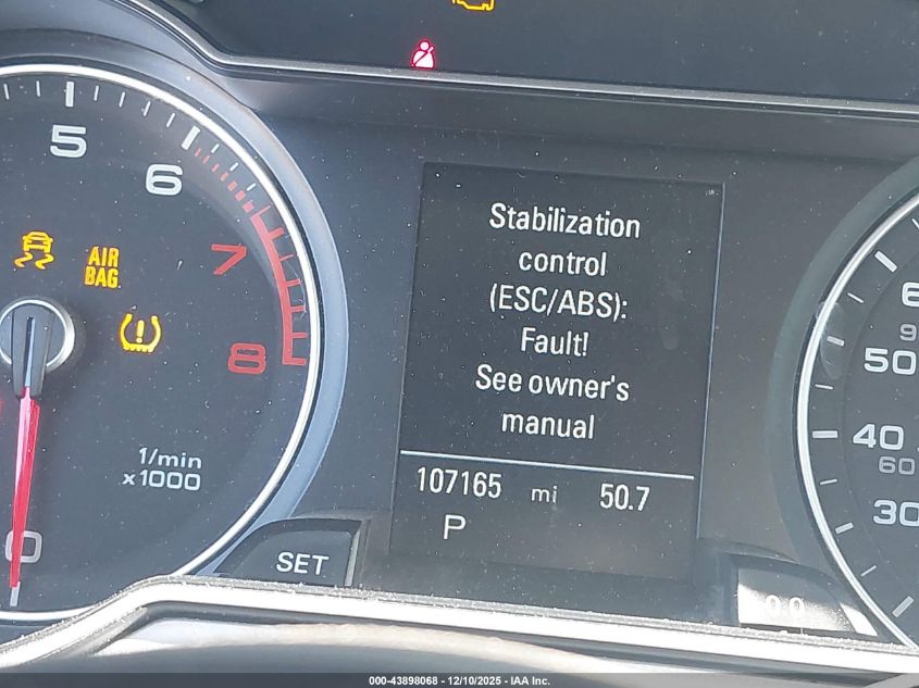 2016 Audi A4 2.0T Premium VIN: WAUAFAFL2GN009948 Lot: 43898068