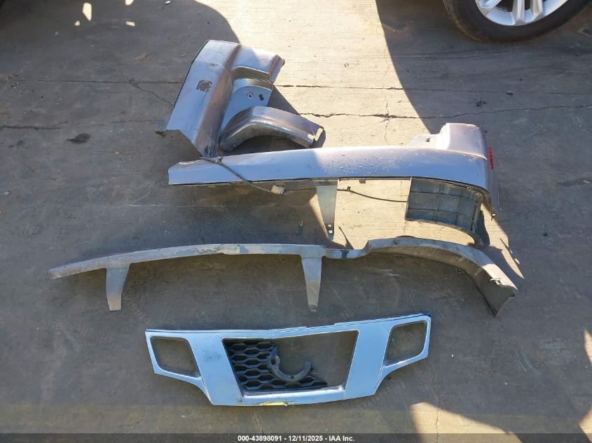 2004 Scion Xb VIN: JTLKT334940136959 Lot: 43898091