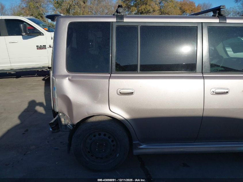2004 Scion Xb VIN: JTLKT334940136959 Lot: 43898091