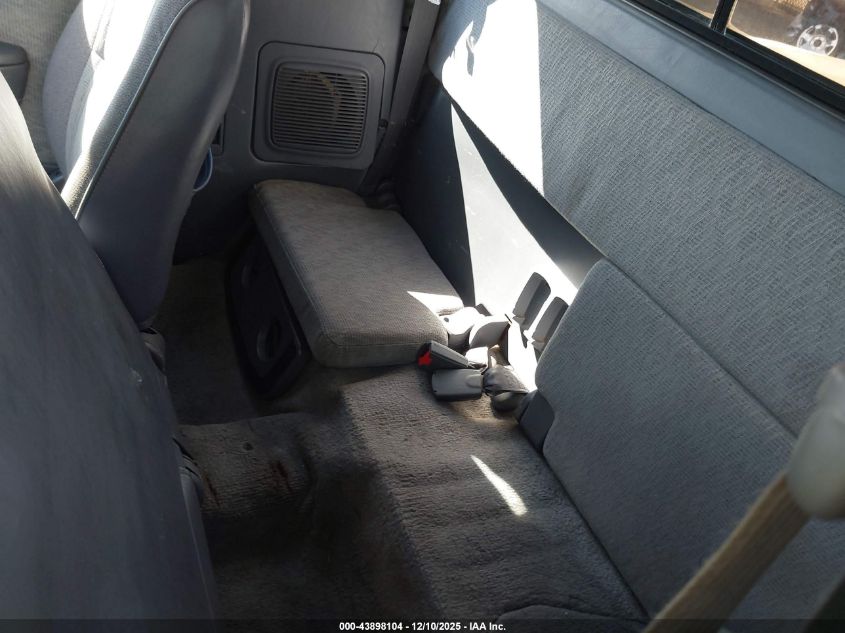 1998 Toyota Tacoma VIN: 4TAVL52N9WZ167802 Lot: 43898104