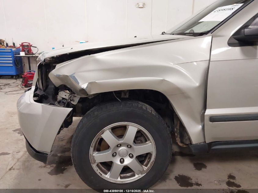 2008 Jeep Grand Cherokee Laredo VIN: 1J8GR48K78C165743 Lot: 43898108