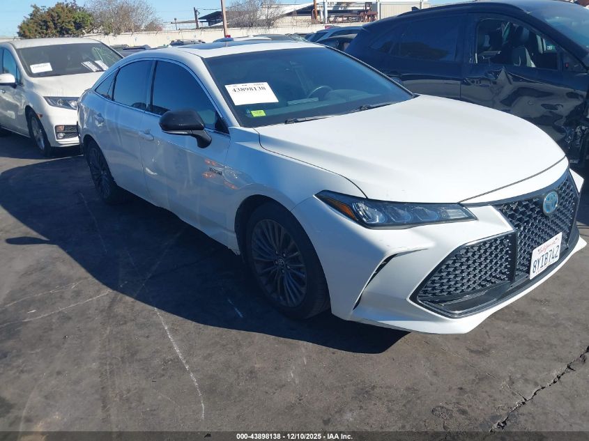 2019 Toyota Avalon Hybrid Xse