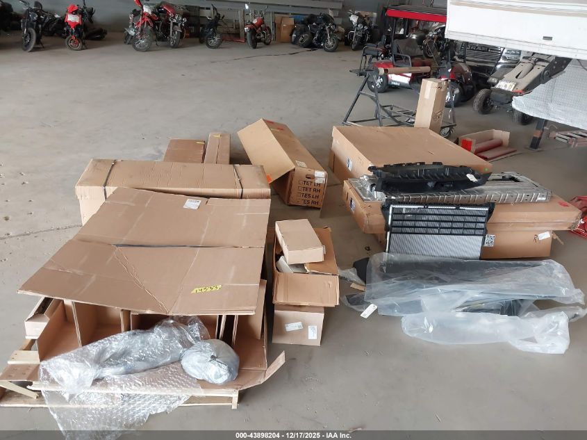 2025 Tesla Cybertruck All-Wheel Drive VIN: 7G2CEHED4SA072245 Lot: 43898204