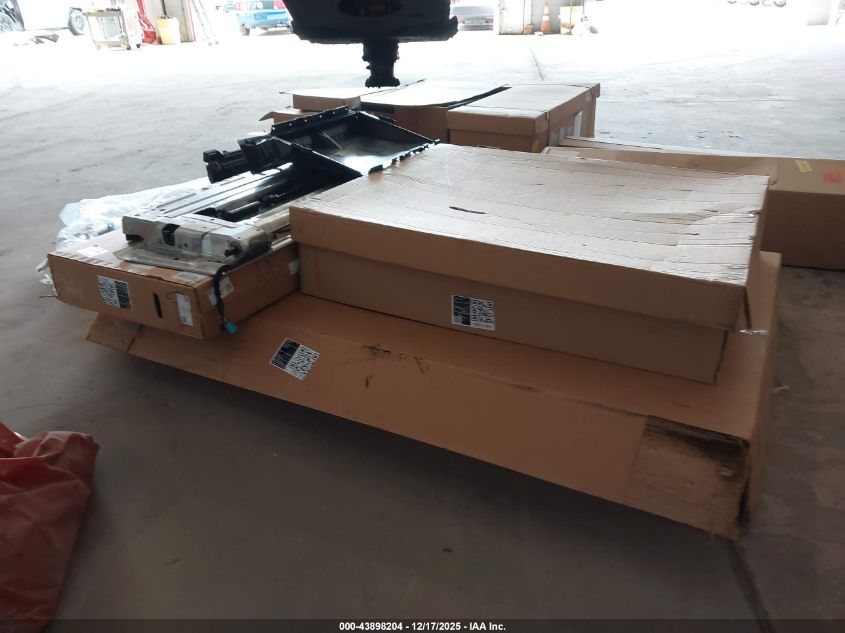 2025 Tesla Cybertruck All-Wheel Drive VIN: 7G2CEHED4SA072245 Lot: 43898204