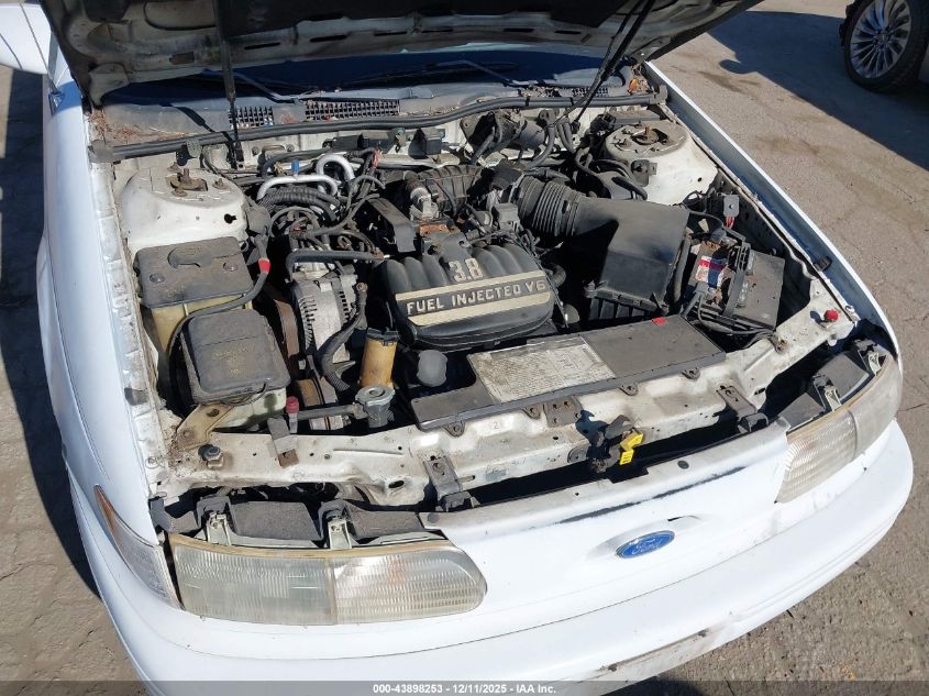 1993 Ford Taurus Gl VIN: 1FACP5748PG130923 Lot: 43898253