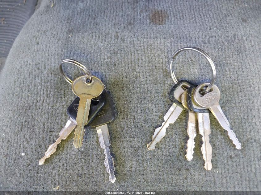 1993 Ford Taurus Gl VIN: 1FACP5748PG130923 Lot: 43898253